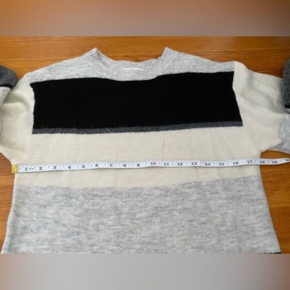 H&M L.O.G.G. Striped Sweater, Size XS, Neutral Gray Black and White Stripes - Picture 7 of 9